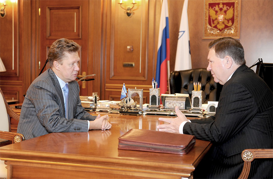 В Москве в последние дни января губернатор Курского региона встретился с председателем концерна ОАО «Газпром» 
